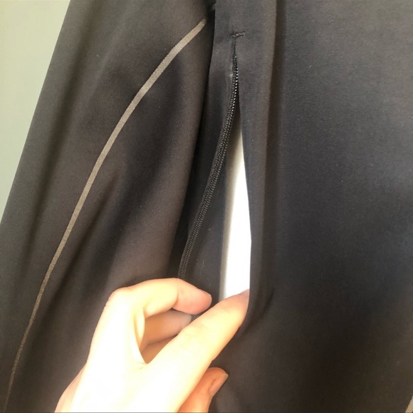 Lululemon running jacket - Picture 4 of 4